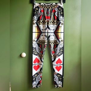 Queen of Hearts Lotus leggings NWOT